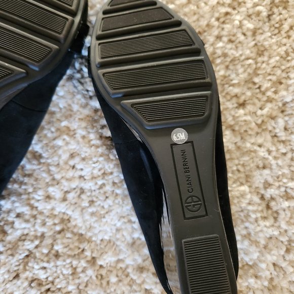Giani Bernini Eaton Black Suede Slip On Wedge Heels - Size 6.5 - Picture 12 of 16